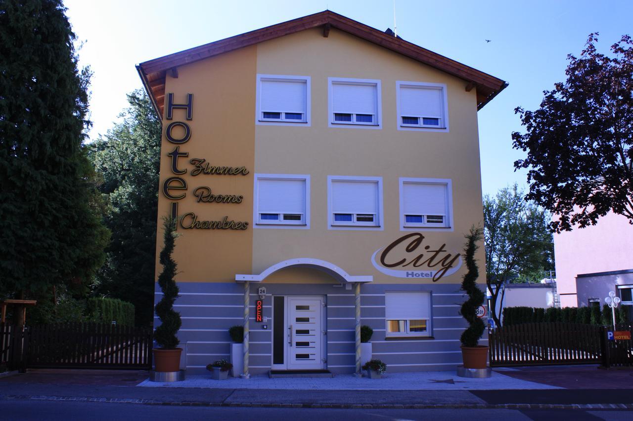 City Hotel Neunkirchen Exterior photo